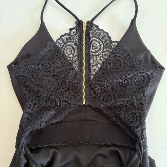 Windsor Black Spaghetti Strap Dress NWT - Picture 11 of 11